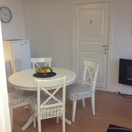 Sandhaland Overnatting *